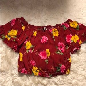 size medium off the shoulder floral crop top